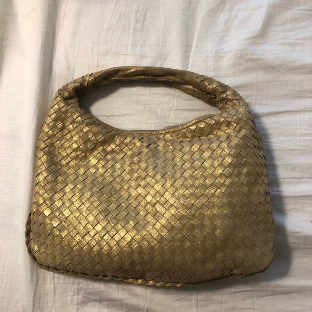 Bottega Veneta Intrecciato Leather Medium Hobo Bag